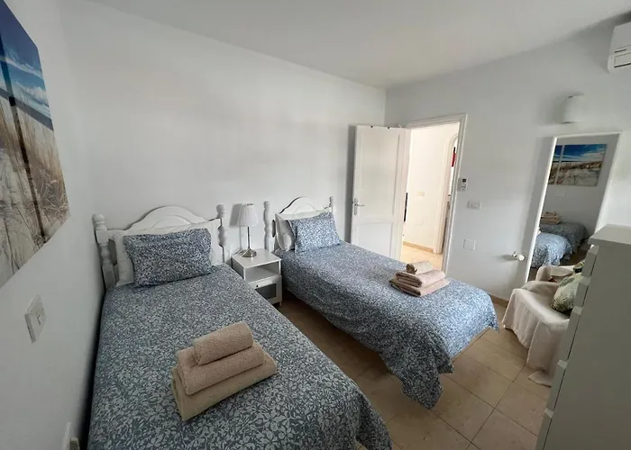 Apartment Oasis Blue - Beautiful 1 Bedroom On Private Complex With Pool