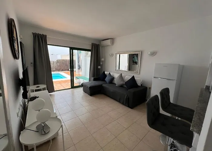 Oasis Blue - Beautiful 1 Bedroom On Private Complex With Pool Apartment Tías
